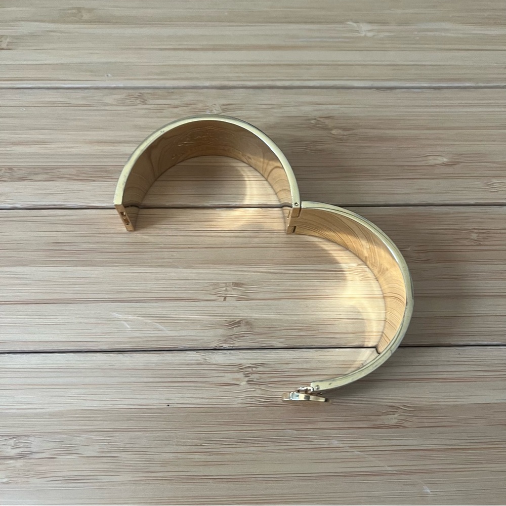 Spartina 449 Daufuskie Island Orange Enamel Floral Gold Tone Hinged Bracelet - Picture 3 of 4